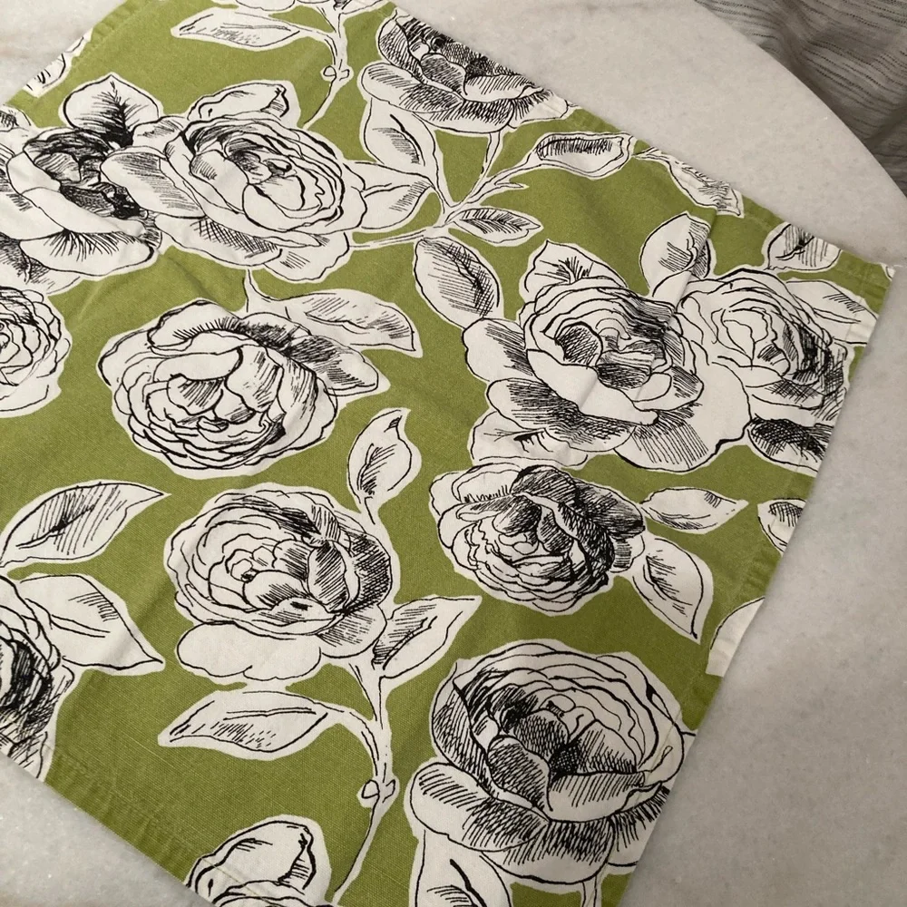 L Set of 9 Floral Table Napkins